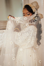 Load image into Gallery viewer, Cubic Zirconia and Pearl Headpiece

