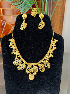 Gold Leaf Necklace