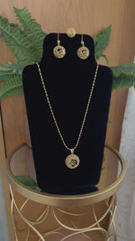 Load and play video in Gallery viewer, Long Gold Round Necklace
