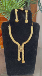 Load and play video in Gallery viewer, Gold Drop Necklace
