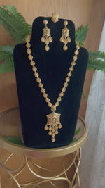 Load and play video in Gallery viewer, Long Bridal Necklace
